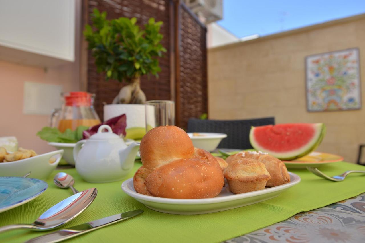B&B Rita, Nel Cuore Del Salento カヴァッリーノ・ディ・レッチェ エクステリア 写真