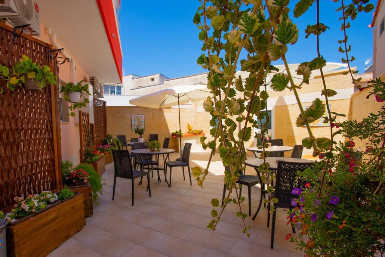 B&B Rita, Nel Cuore Del Salento カヴァッリーノ・ディ・レッチェ エクステリア 写真