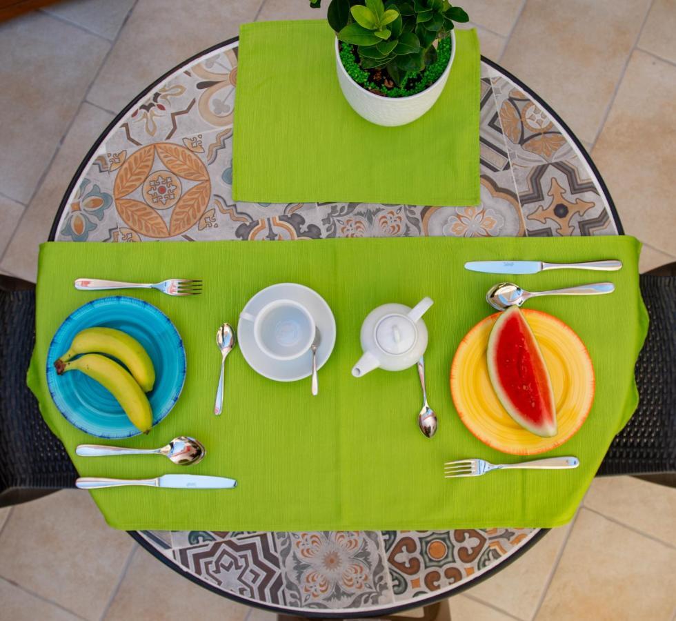 B&B Rita, Nel Cuore Del Salento カヴァッリーノ・ディ・レッチェ エクステリア 写真